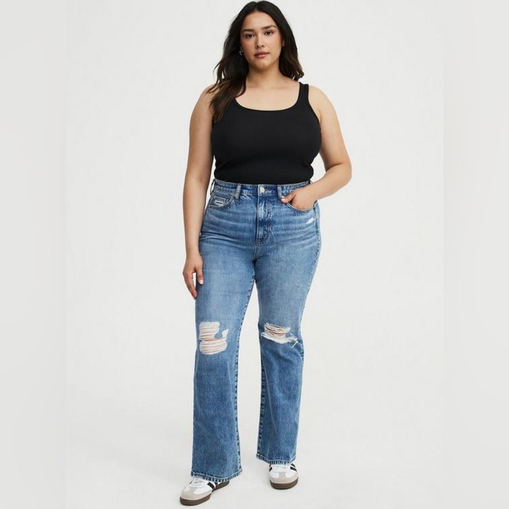 Torrid Distressed High Rise Stretch‎ + Rigid Jeans